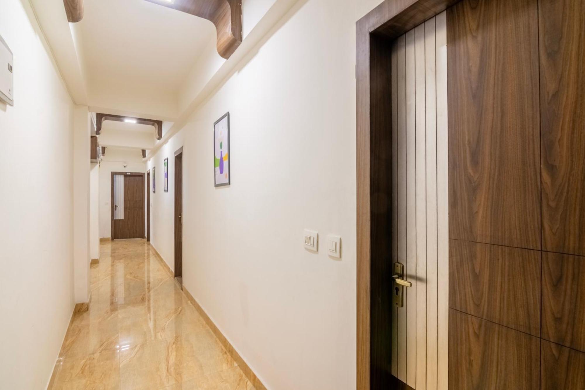 Treebo Petals Banquet & Suites - Kolkata Bagian luar foto
