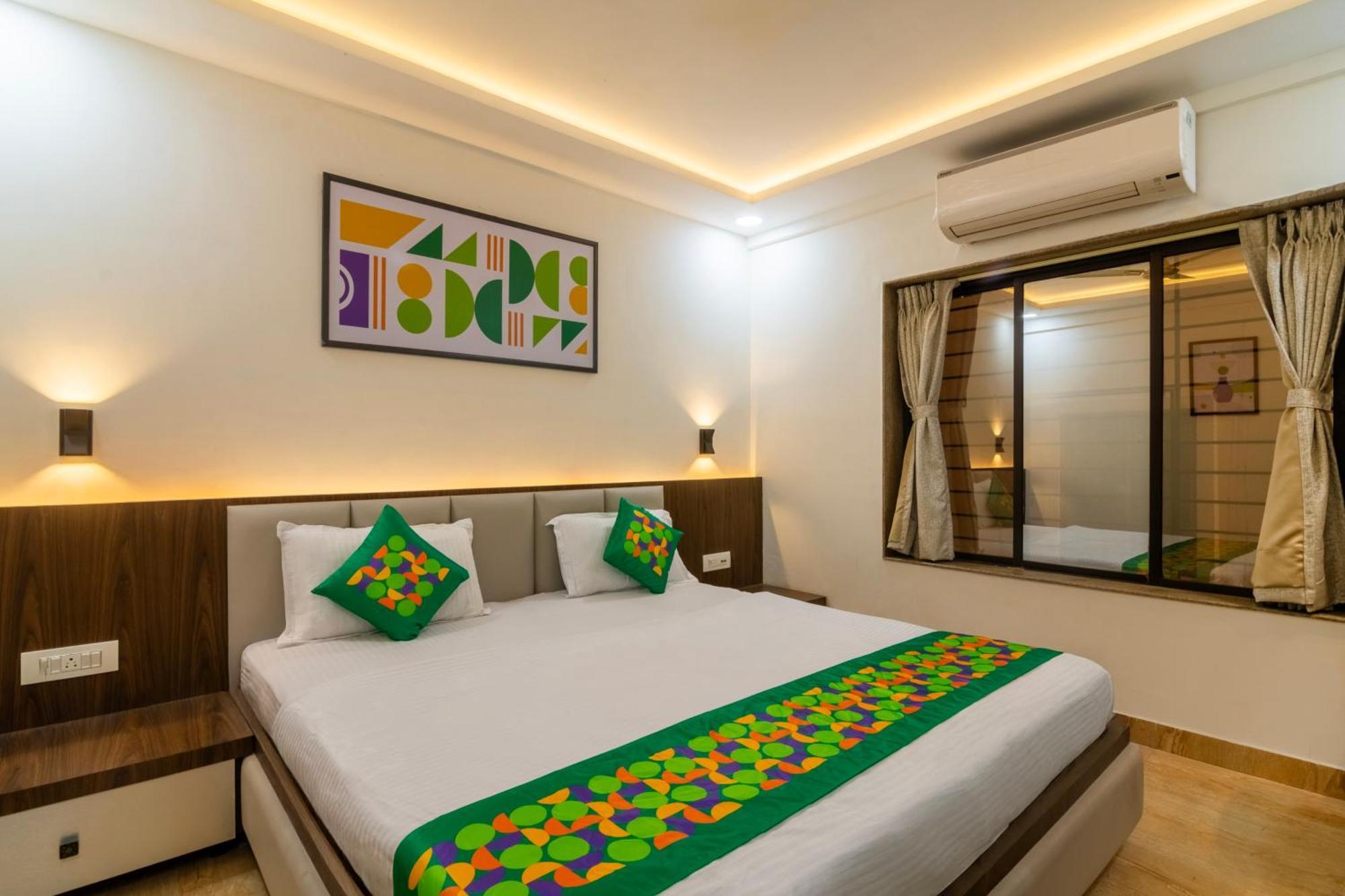 Treebo Petals Banquet & Suites - Kolkata Bagian luar foto